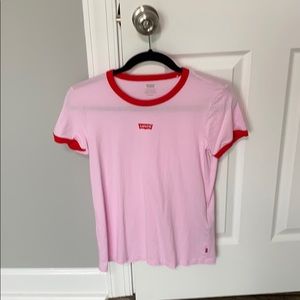 Cute Levi’s ringer tee